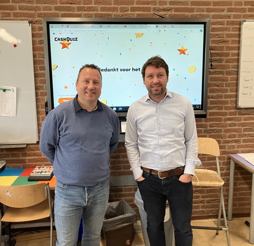 Steven RECHTS Bank Voor De Klas